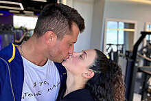 Прилучный опубликовал фото поцелуя с женой