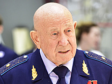 Космонавт Леонов издаст книгу с документами о гибели Гагарина