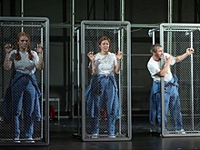 В Петербурге поставили спектакль о подготовке собак к полету в космос