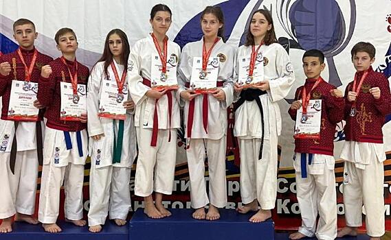 Курские каратисты завоевали 8 медалей Всероссийские соревнования