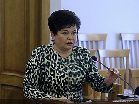 Экс-представителя губернатора в заксобрании Алтайского края ждут в суде