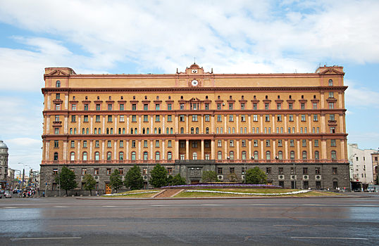 Москвичи выбрали альтернативу памятнику Дзержинскому