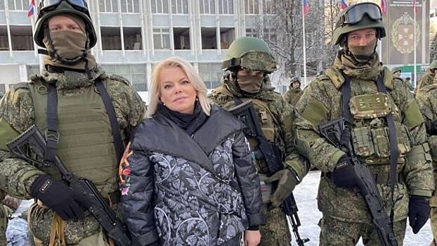 Актриса Яна Поплавская заявила, что гордится участвующим в СВО РФ 37-летним сыном Климом