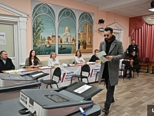 Певец Денис Клявер проголосовал на выборах президента в Перми