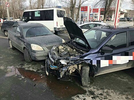 В центре Саратова водитель «Калины» сбил пенсионерку