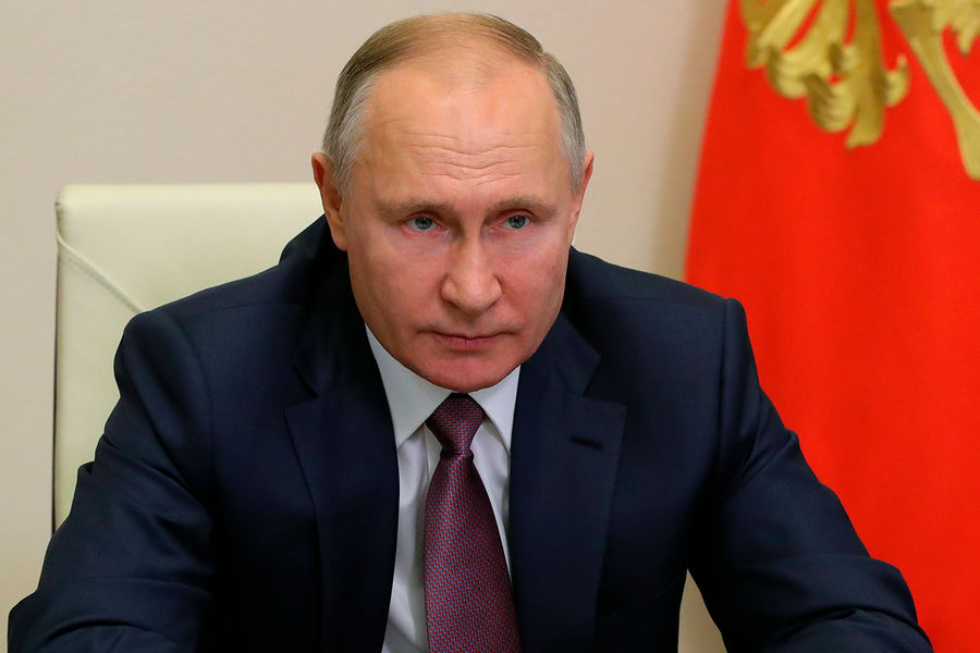 Путин поручил принять меры по оказанию помощи родным погибших в природных пожарах
