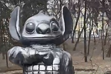 В Киеве появился памятник неонацисту с головой персонажа из мультфильма