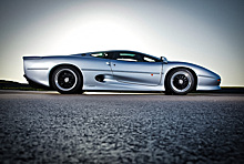 Отмечаем 30-летие великого суперкара Jaguar XJ220