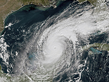 Лишает Украину помощи? Что известно о надвигающемся на США урагане "Милтон"