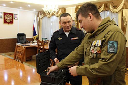 Транспортные полицейские Южного Урала передали гуманитарную помощь бойцам СВО