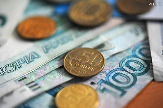 Эксперты не советуют обменивать валюту на фоне нестабильного рубля