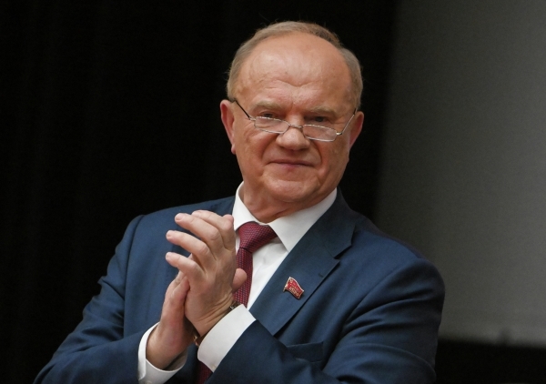 Победная эпоха: Зюганов поддержал возрождение ленинских комнат в школах