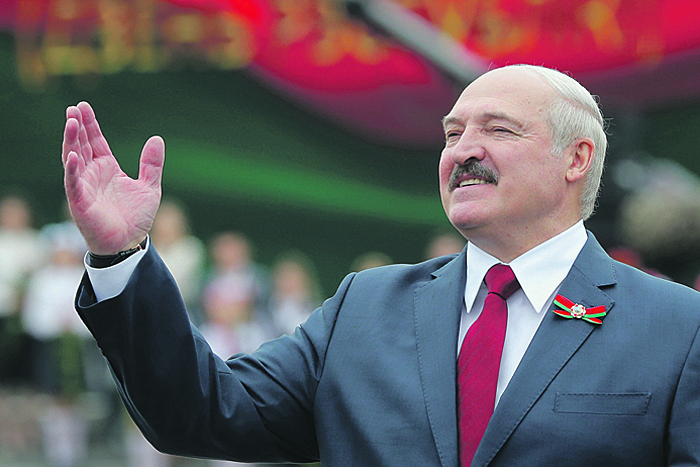 Прибалтика дарит России белорусские деньги