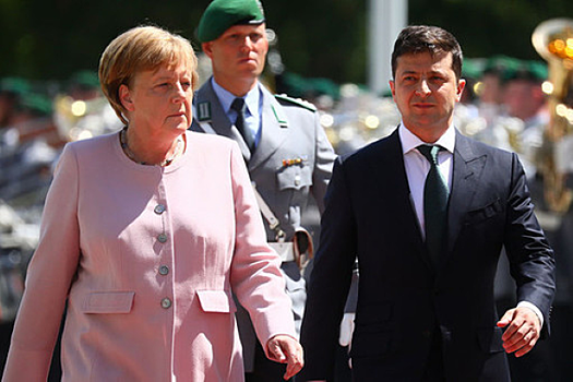 Меркель и Зеленский обсудили ситуацию в Донбассе