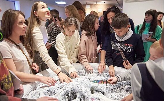 В Татарстане открылась инклюзивная выставка "Искусство быть: запредельно близко"