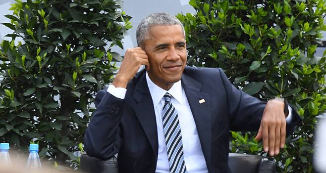 Барак и Мишель Обама стали актерами шестисерийного скетч-сериала