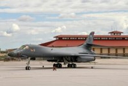 Сенат США бьет тревогу - всего 10 процентов бомбардировщиков B-1 Lancer являются боеспособными