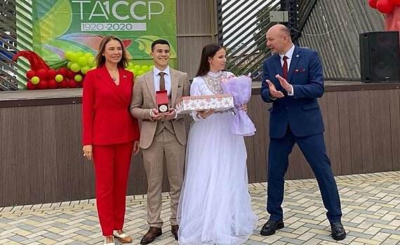 Когогина поздравила с Днем республики жителей Тукаевского района