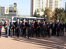 Глава Госсовета Чувашии Леонид Черкесов почтил память героев Донбасса в Луганске