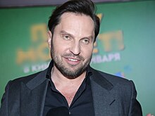 «Кольнуло в бок»: Александр Ревва объявил о смерти Пирожкова и рождении певца