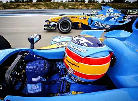 Алонсо проведет демонстрационные заезды на чемпионской «Рено» 2005 года в Абу-Даби