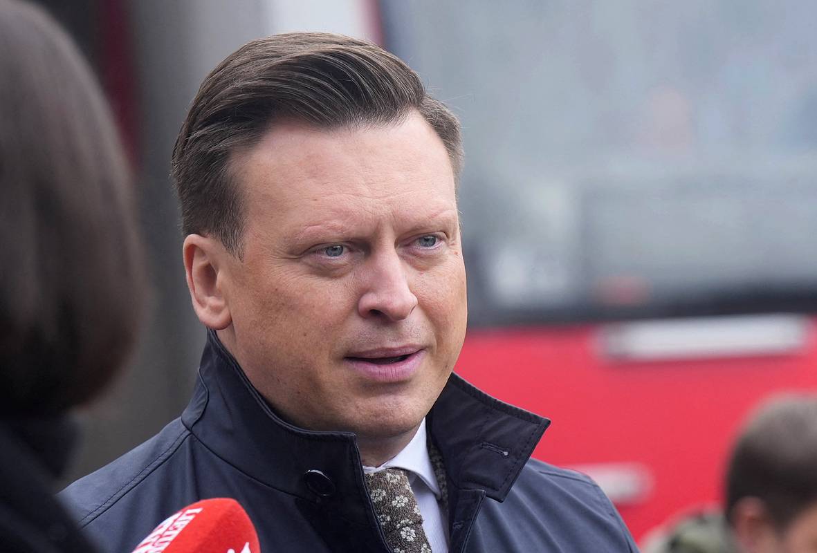 В Литве деревья и границы начали подписывать на литовском языке