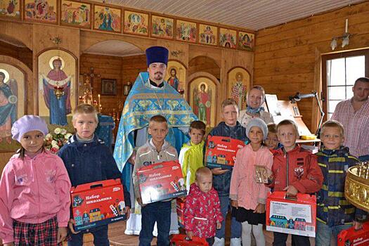 В храме Покрова на Люберецких полях завершилась акция «Рюкзачок добра»