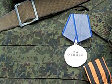 Командующий ЗВО наградил проявивших в спецоперации мужество и героизм военных