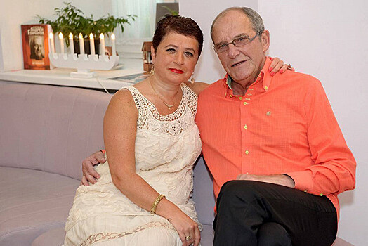 78-летний Эммануил Виторган и его 56-летняя супруга не собираются уходить в декрет