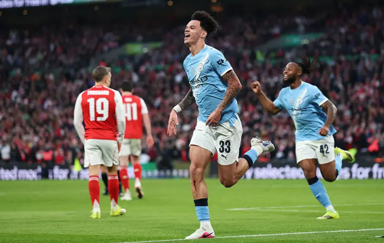 «Манчестер Сити» обыграл «Арсенал» и выиграл Кубок лиги