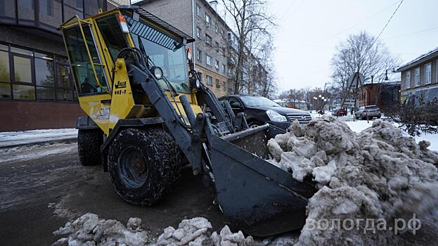 Почти 3000 кубометров снега вывезли сегодня из Вологды