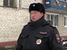 Владимир Колокольцев наградил полицейского из Чувашии, который спас из пожара женщину и ее ребенка