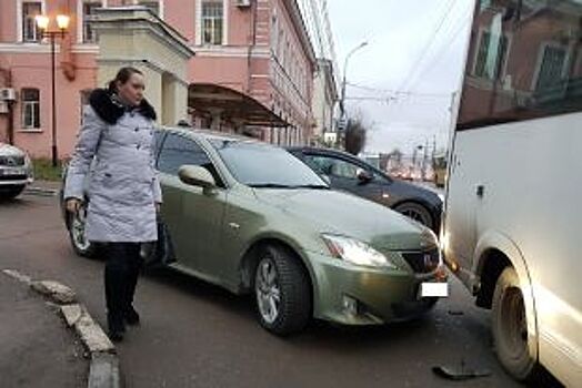 Под Балаково автобус ехал в Ульяновск и сбил пешехода на трассе