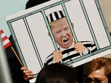 В чем обвиняют Трампа и почему его отпустили?