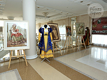 Реквизит начала ХХ века и костюмы представили на открытии музея театра в Пензе