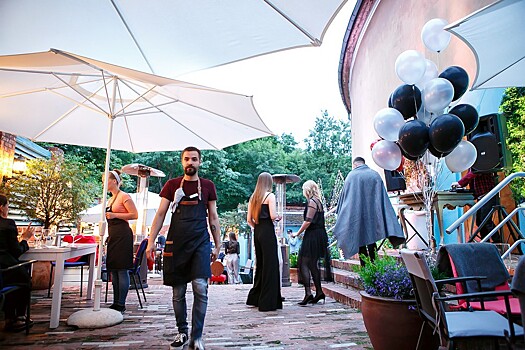 #местовстречизаря: Обновлённая «Заря» открылась официально