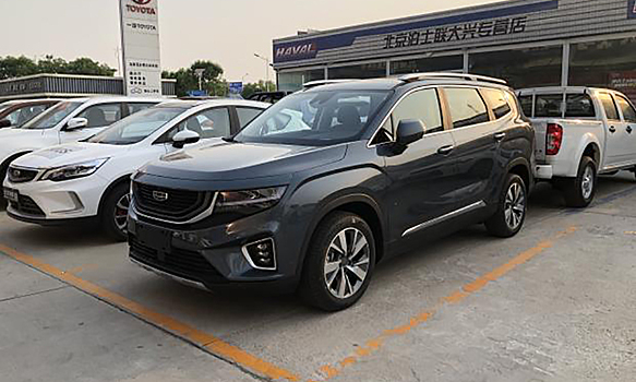 Соперник Toyota Highlander от бренда Geely добрался до дилеров