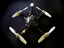 Новый гоночный дрон лиги DRL способен обогнать спорткар