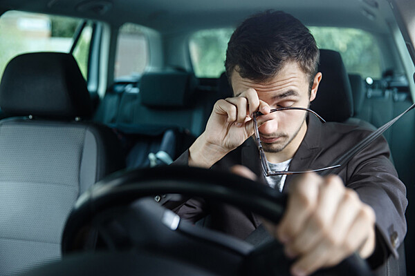Недосып водителя: опасность на дороге сравнима с алкоголем