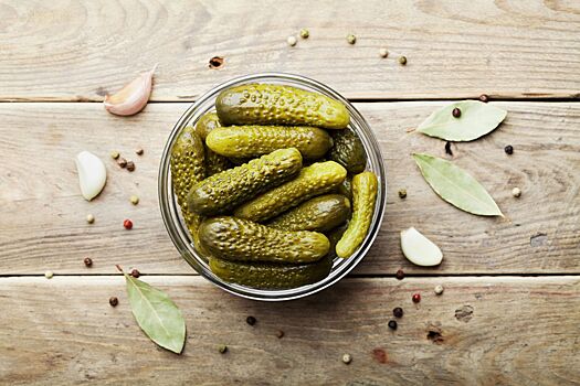 Огурцы на зиму: 4 вкусных рецепта хрустящих огурчиков в банках с пошаговым приготовлением
