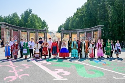 В окружной столице продолжаются общественные обсуждения ежегодного отчета Главы и Администрации города