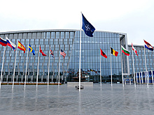 Эксперт Менон: эпоха НАТО подходит к концу