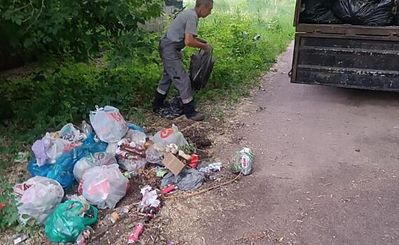 В Курске глава Сеймского округа призвал жителей перестать свинячить