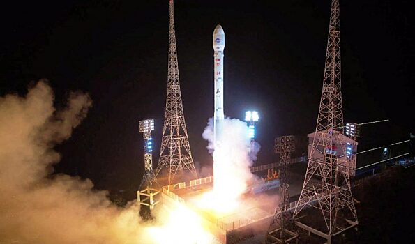 Северная Корея успешно запустила на орбиту военный спутник-разведчик
