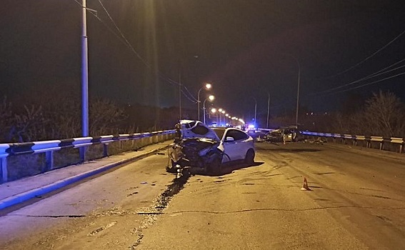 Семь человек пострадали в ДТП в Новосибирске