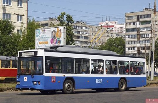 В Орле заметили первый московский троллейбус