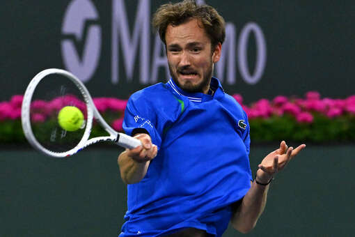 Теннисист Медведев с разгромной победы стартовал на турнире в Майами