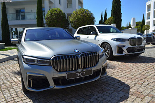 Фейслифтинг BMW M760Li xDrive соответствует BMW X7 M50d