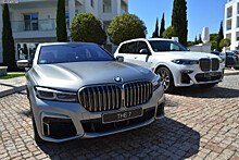 Фейслифтинг BMW M760Li xDrive соответствует BMW X7 M50d