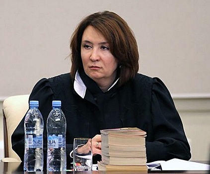 Задержанную в Баку "золотую судью" Елену Хахалеву экстрадируют в РФ по решению суда